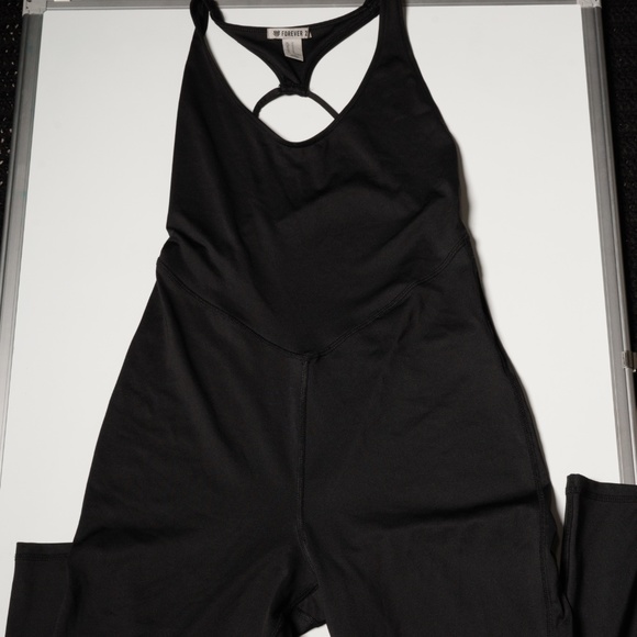 Forever 21 black jumpsuit - Picture 1 of 2